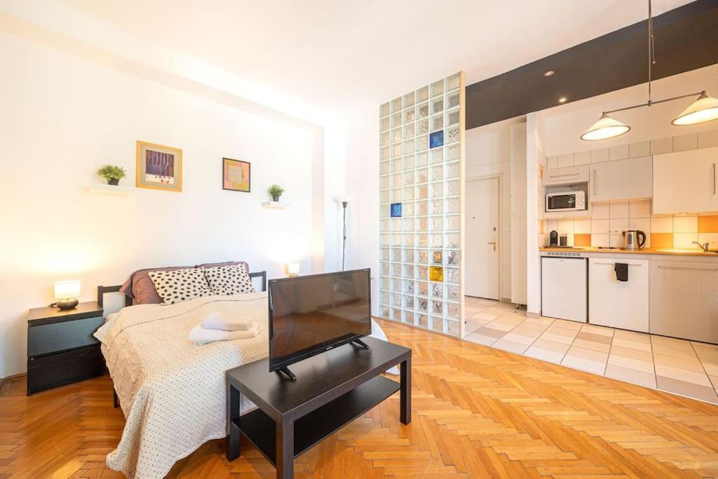 Cozy Comfort Near The Market Budapest Luaran gambar